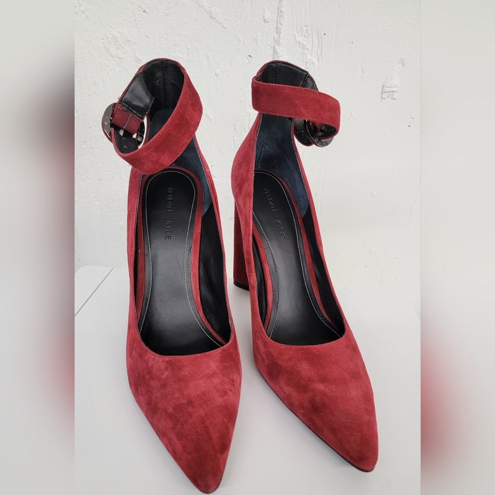 Red Kendall & Kylie Heels Size 10